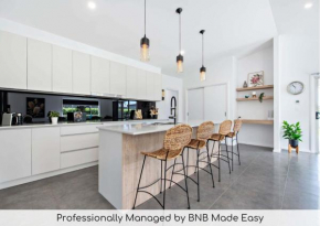 Waterway Retreat - Serene Living, Entertains 8